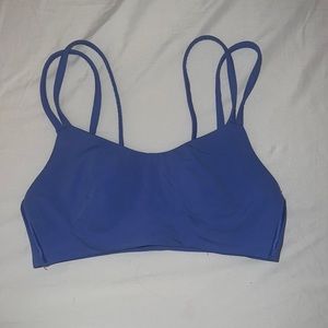 lululemon “like a cloud bra”